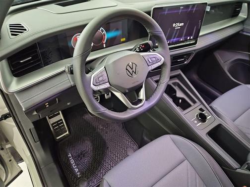 2026 Volkswagen Tiguan 2.0T SE R-Line Black 4MOTION