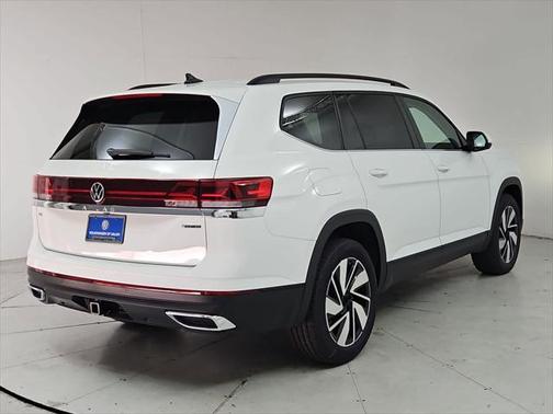 2025 Volkswagen Atlas 2.0T SE w/Technology 4MOTION