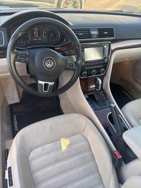 2013 Volkswagen Passat 2.0 TDI SEL Premium