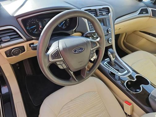 Shadow Black 2016 Ford Fusion SE