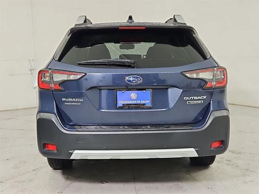 2023 Subaru Outback Touring