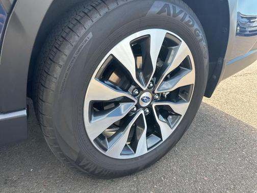 2023 Subaru Outback Touring