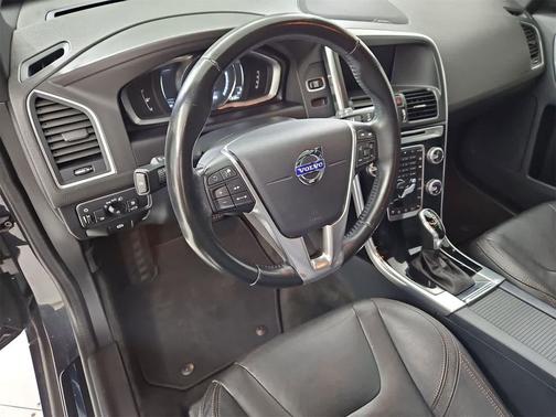 2015 Volvo XC60 T5 Platinum