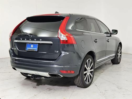 2015 Volvo XC60 T5 Platinum