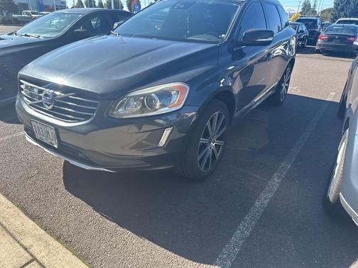 2015 Volvo XC60 T5 Platinum