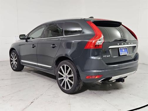 2015 Volvo XC60 T5 Platinum