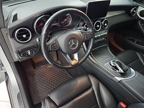 2019 Mercedes-Benz GLC 300 4MATIC