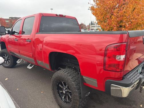 2009 Chevrolet Silverado 2500 LT Crew Cab