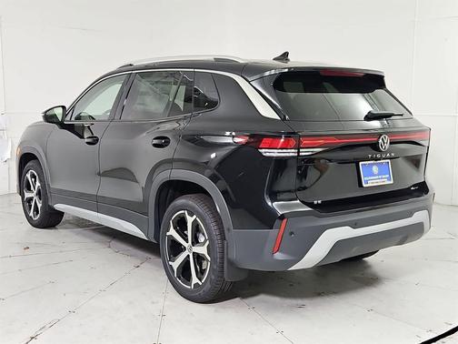 2025 Volkswagen Tiguan 2.0T SE 4MOTION