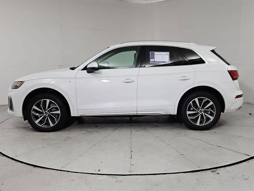 2022 Audi Q5 45 S line Premium Plus