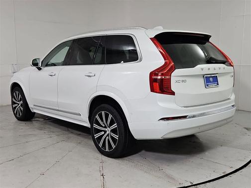 2022 Volvo XC90 T6 Inscription