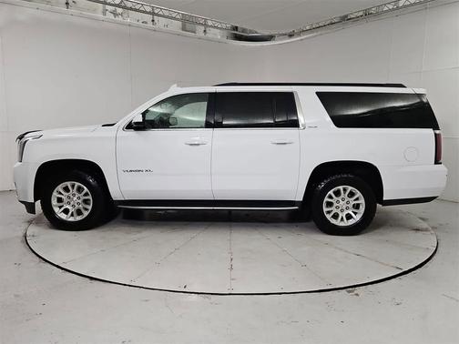 2017 GMC Yukon XL SLE