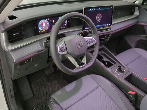 2025 Volkswagen Tiguan 2.0T SE 4MOTION