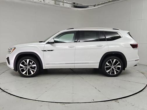 2025 Volkswagen Atlas 2.0T SEL Premium R-Line 4MOTION