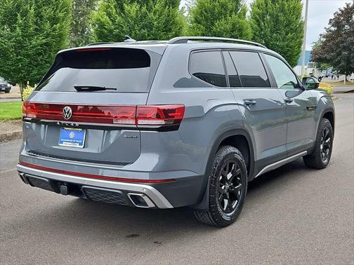 2025 Volkswagen Atlas 2.0T Peak Edition