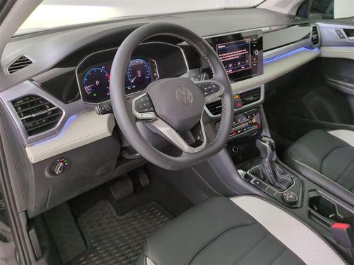 2025 Volkswagen Taos 1.5T SEL