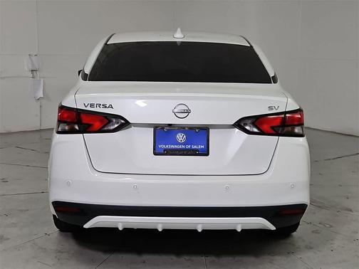 2024 Nissan Versa 1.6 SV