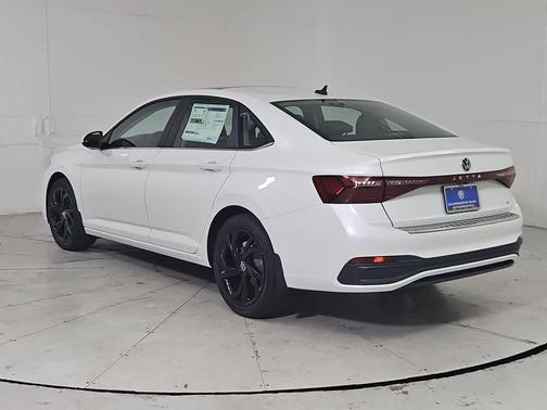 Opal White Pearl 2026 Volkswagen Jetta 1.4T SE
