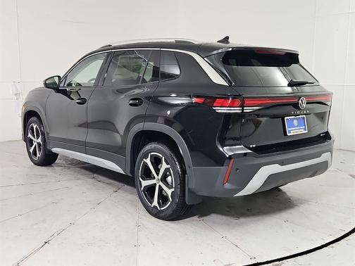 2025 Volkswagen Tiguan 2.0T SE 4MOTION