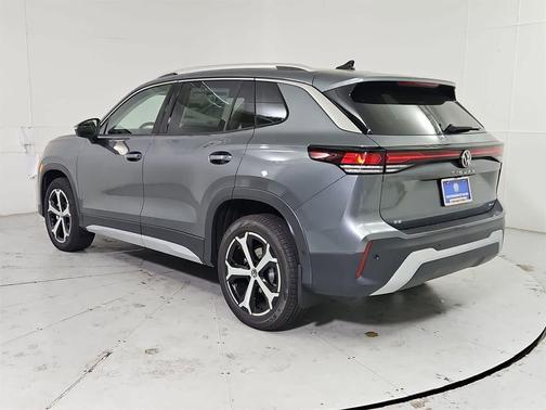2025 Volkswagen Tiguan 2.0T SE 4MOTION