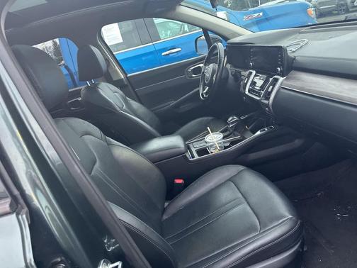 2022 Kia Sorento S