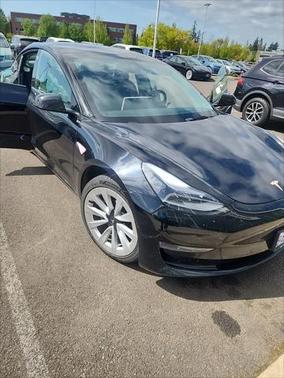 2022 Tesla Model 3 Standard Range