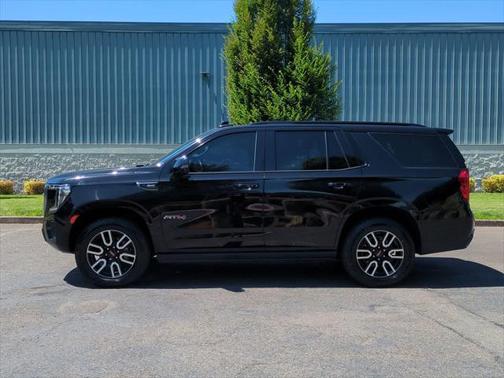 2021 GMC Yukon 4WD AT4