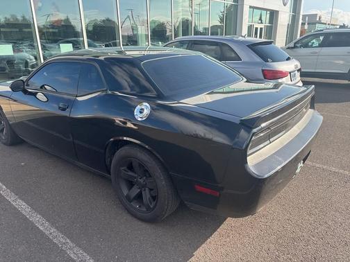 2012 Dodge Challenger SXT