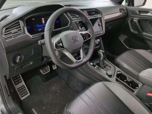 2022 Volkswagen Tiguan 2.0T SE R-Line Black 4MOTION