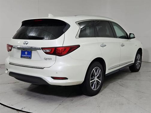 2016 INFINITI QX60 Base