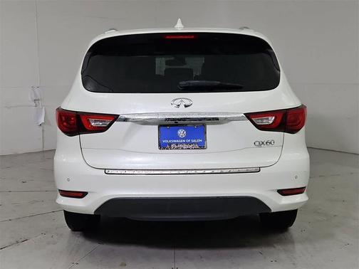 2016 INFINITI QX60 Base