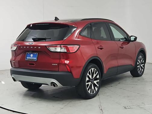 Rapid Red Metallic Tinted Clearcoat 2020 Ford Escape SE