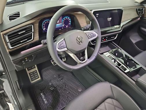 2026 Volkswagen Atlas 2.0T SEL Premium R-Line 4MOTION