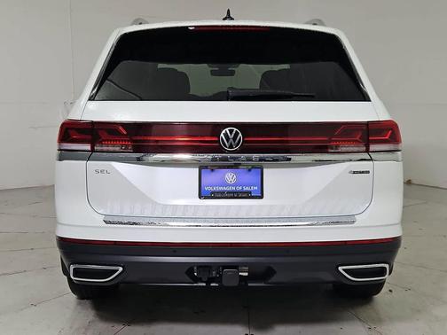 opal white pearl 2026 Volkswagen Atlas 2.0T SEL