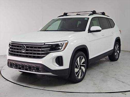 2025 Volkswagen Atlas 2.0T SE w/Technology 4MOTION