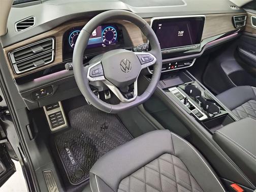 2026 Volkswagen Atlas 2.0T SEL Premium R-Line 4MOTION