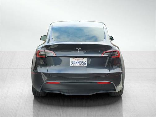 2025 Tesla Model Y Long Range Dual Motor All-Wheel Drive
