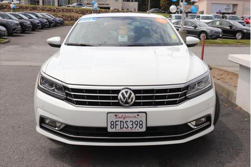2018 Volkswagen Passat 2.0T SE