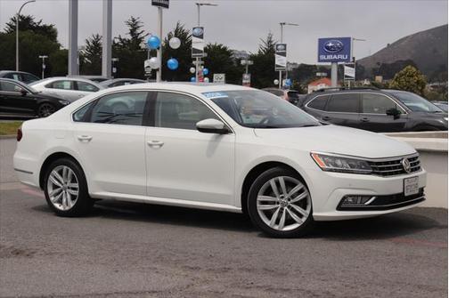 2018 Volkswagen Passat 2.0T SE