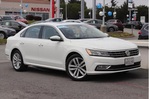 2018 Volkswagen Passat 2.0T SE