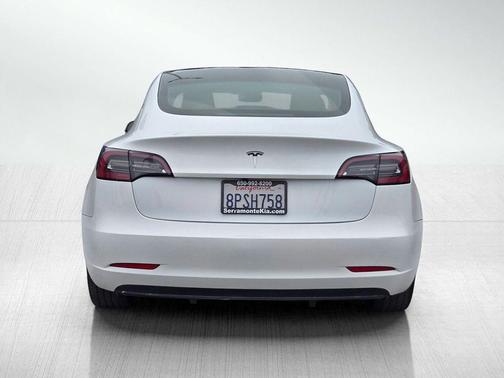 Pearl White Multi-Coat 2020 Tesla Model 3 Standard Range Plus