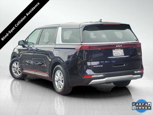 2023 Kia Carnival LX