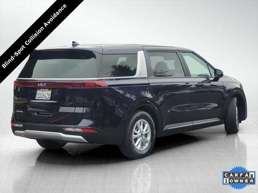 2023 Kia Carnival LX