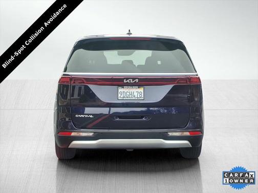 2023 Kia Carnival LX