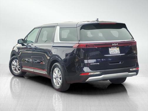 2023 Kia Carnival LX