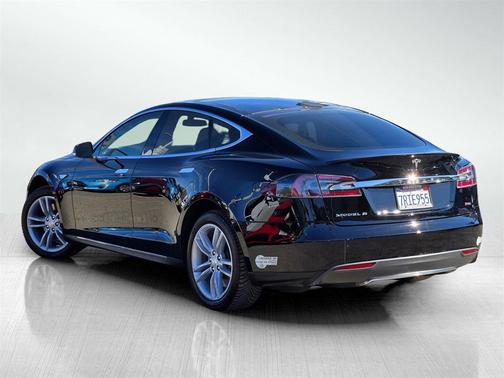 2012 Tesla Model S Signature Performance