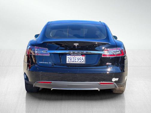 2012 Tesla Model S Signature Performance