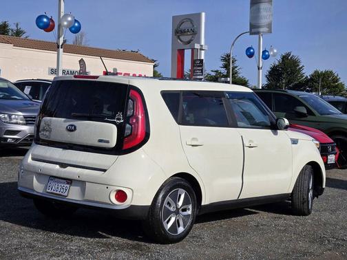 2017 Kia Soul EV +