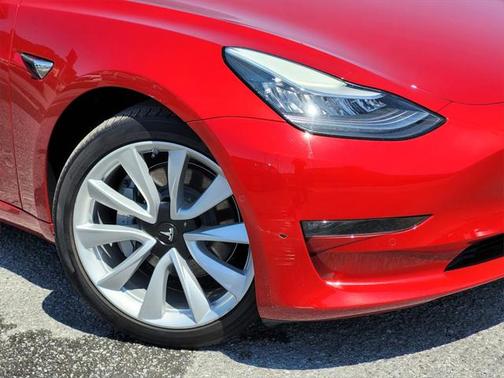2019 Tesla Model 3 Performance