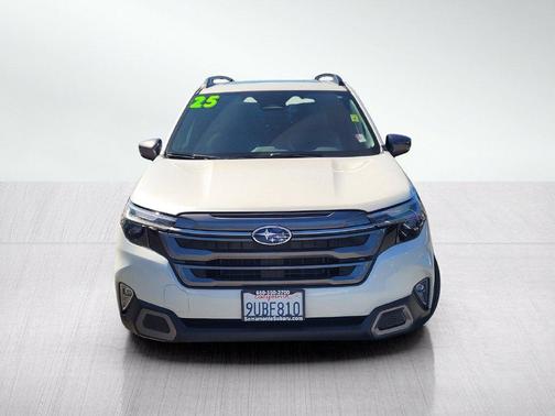 Crystal White Pearl 2025 Subaru Forester Hybrid Limited